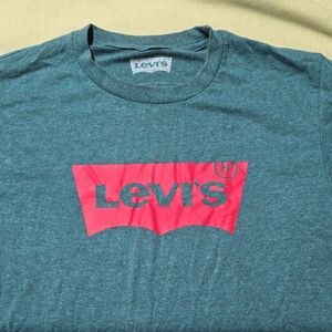 Levi's Men's Teal T-Shirt with Red Logo